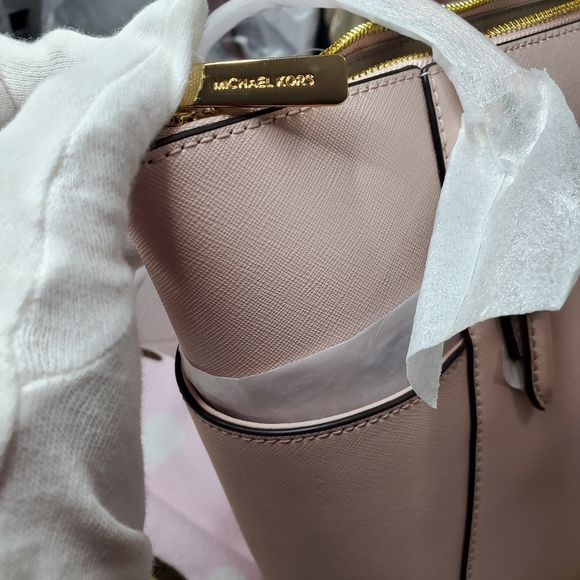 NWT Michael Kors Charlotte Tote Bag - Large Powder Blush - Picture 9 of 11